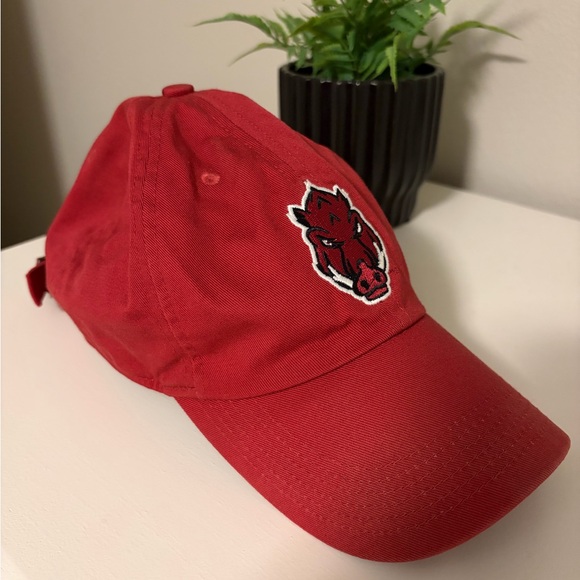 Arkansas Razorbacks Nike Cap - Picture 1 of 5